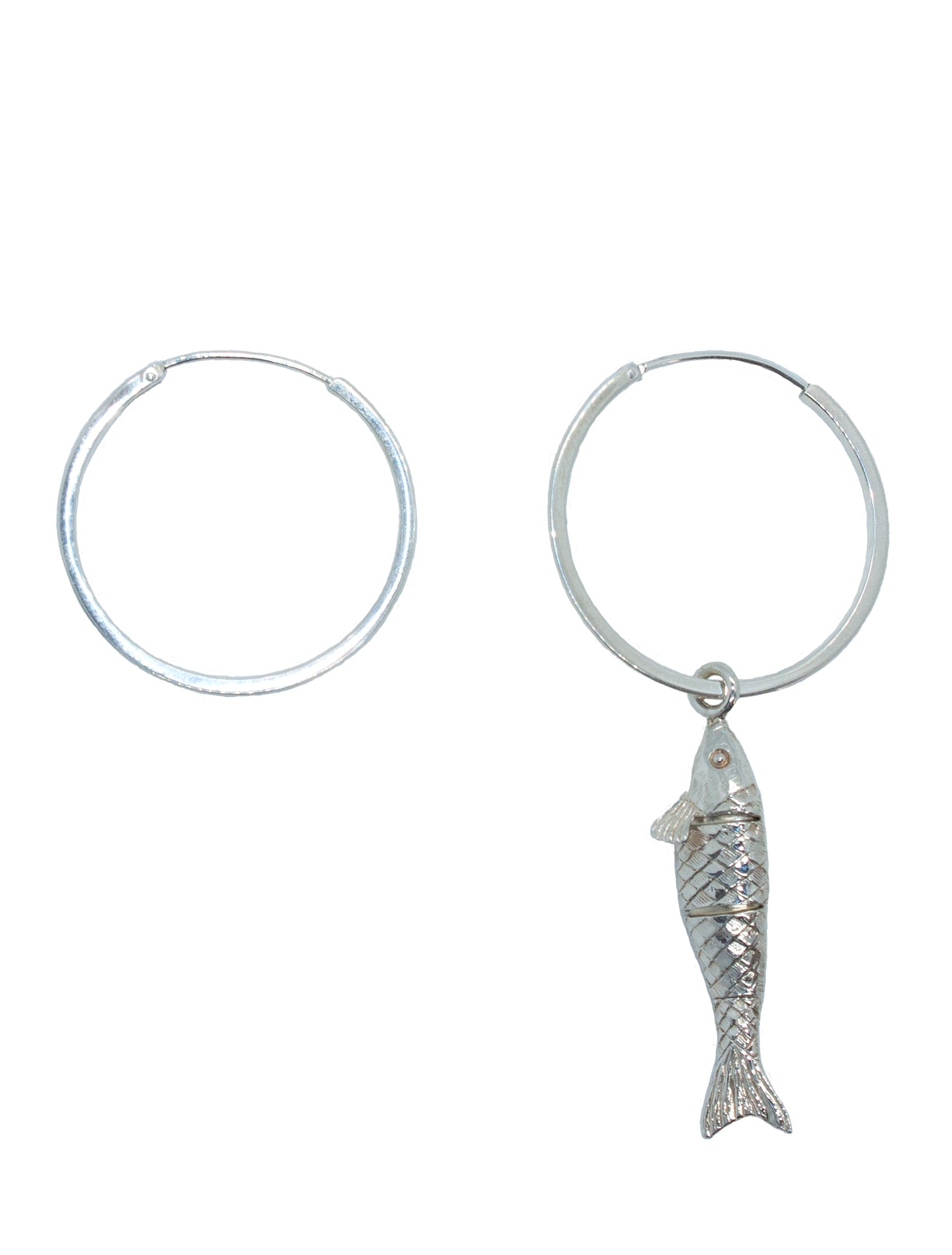 SHIFTING BALANCE FISH EARRING