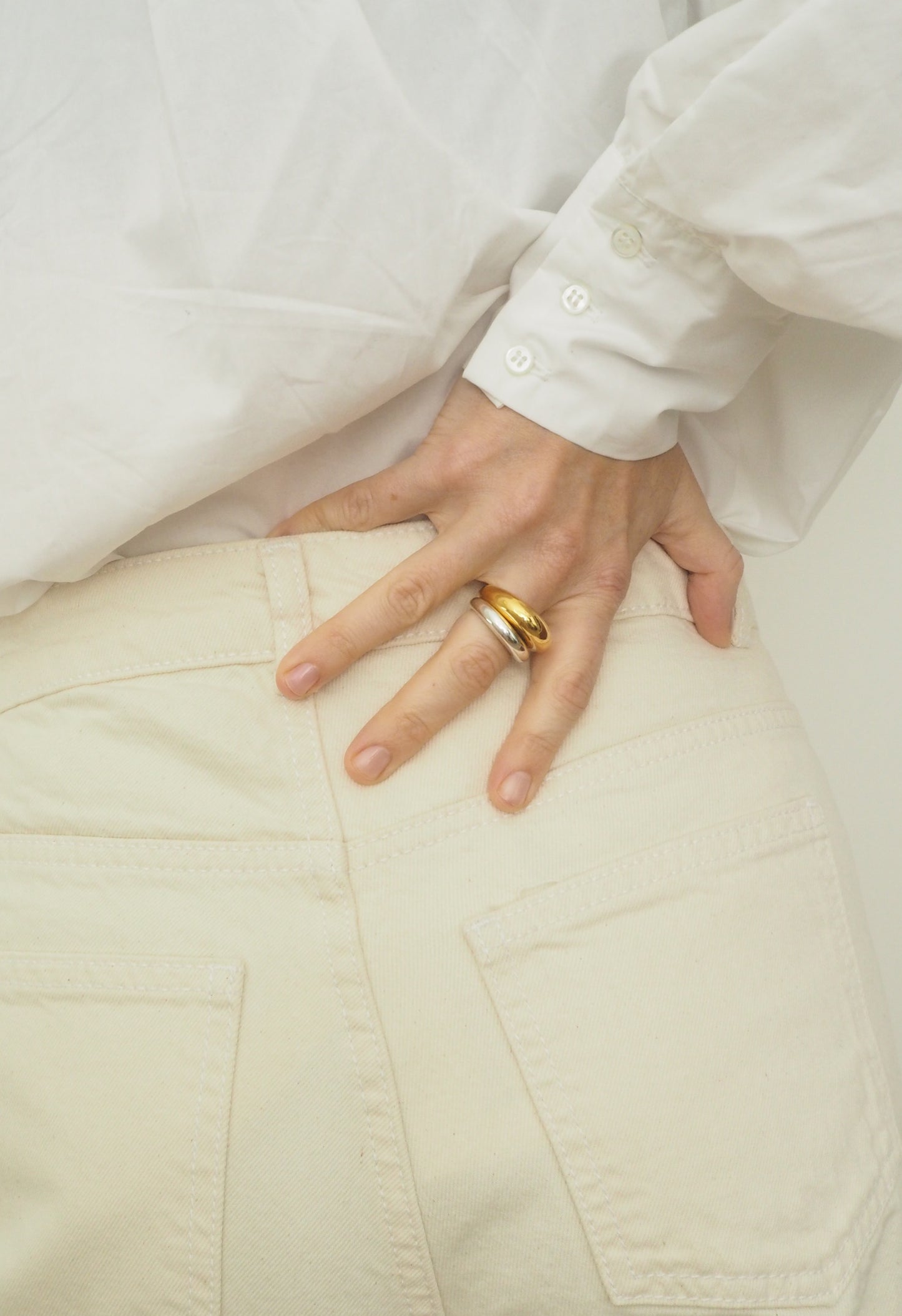 DISC RING LARGE GOLD