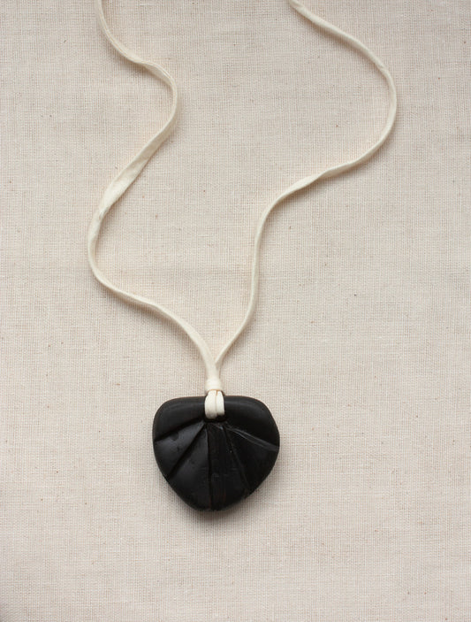 SILK AND EBONY 02